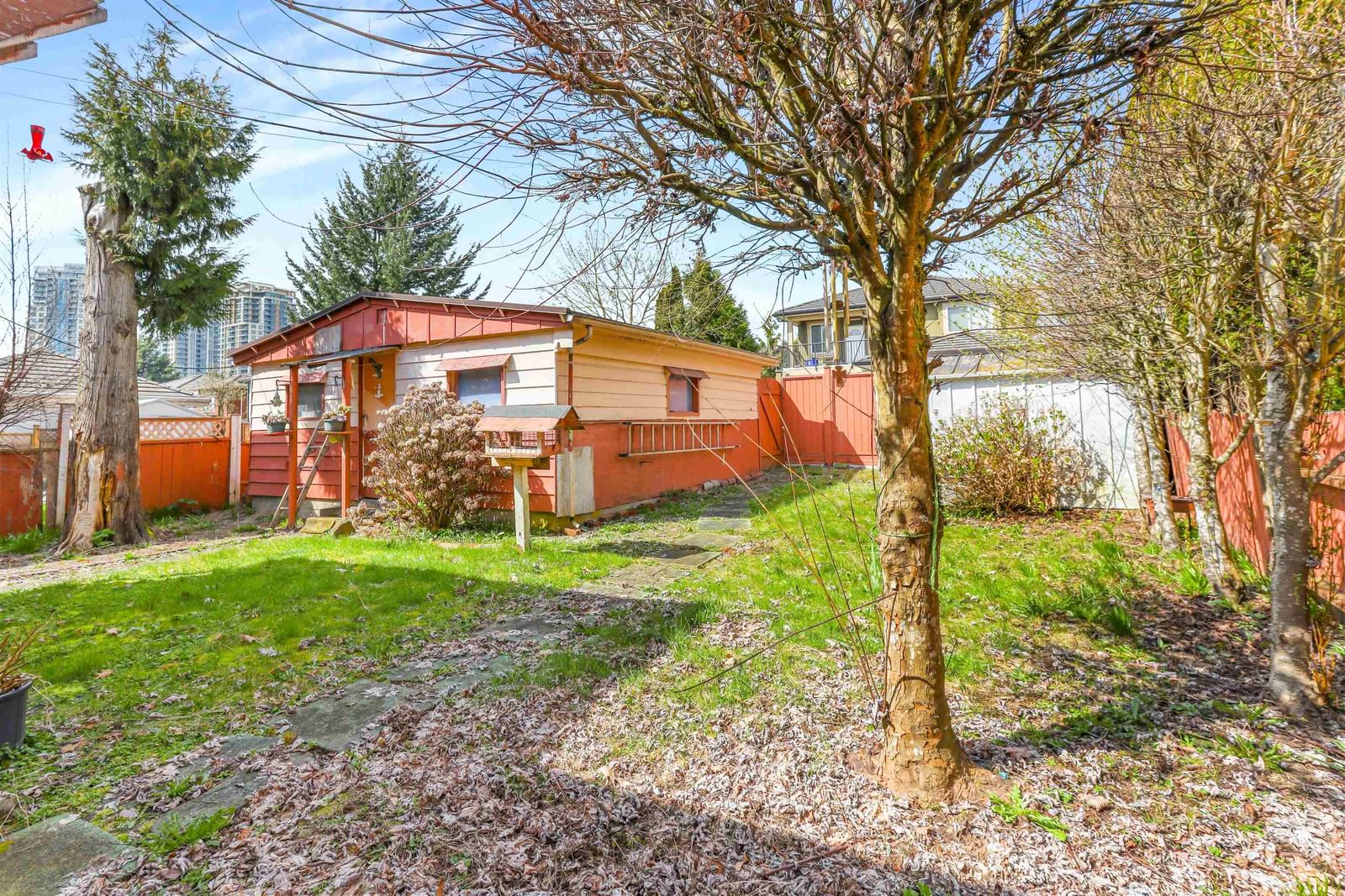 Listing Image 3