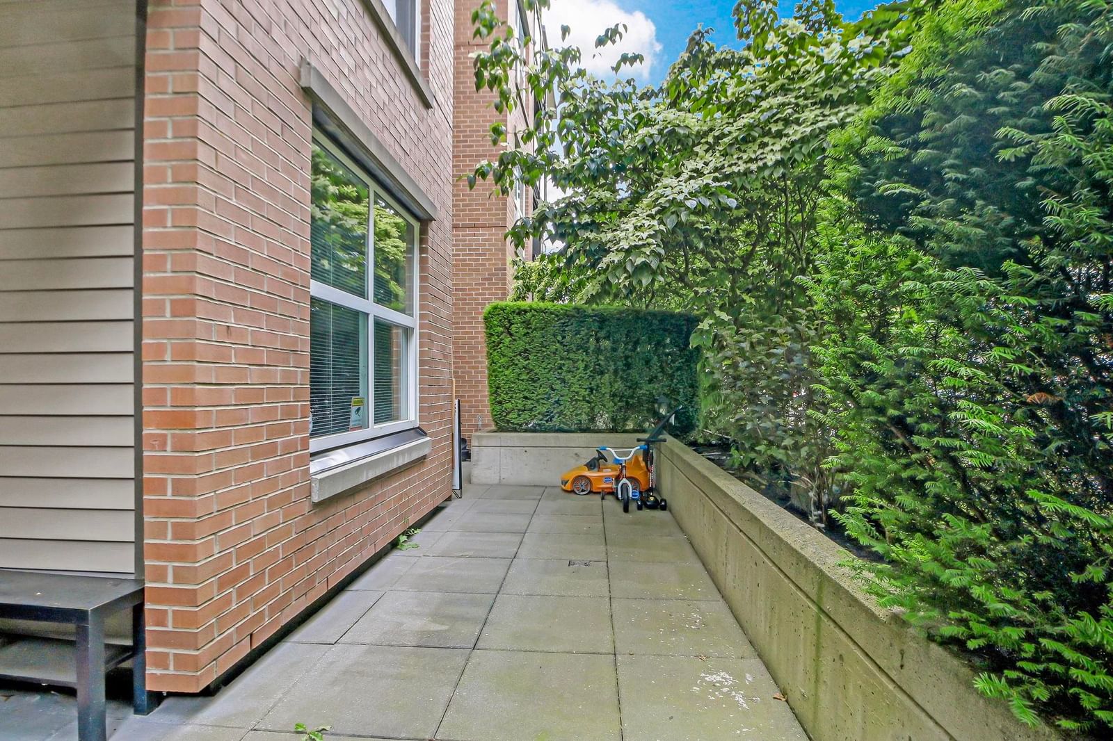 Listing Image 25