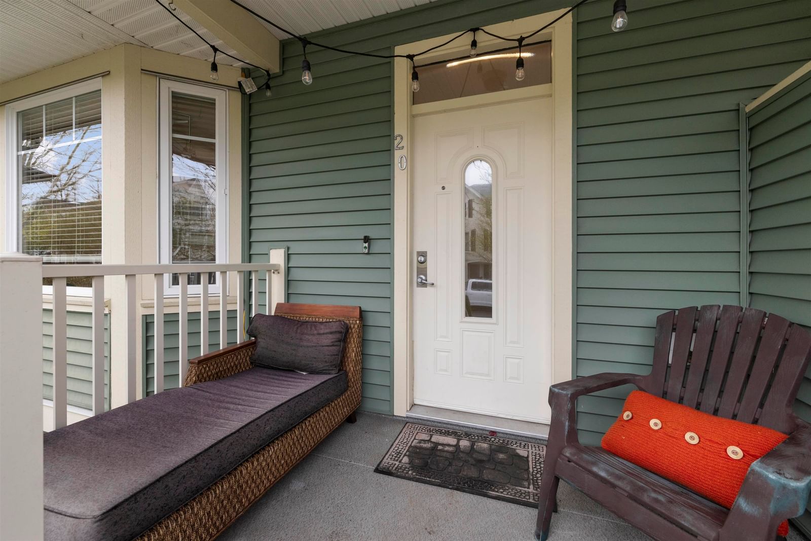 Listing Image 4