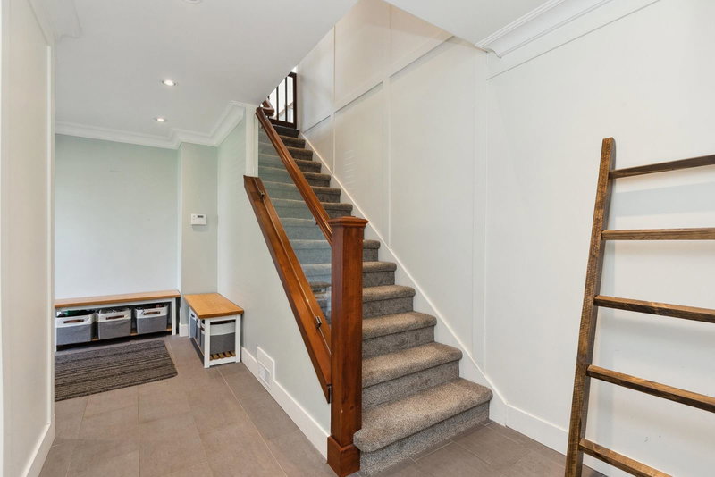 14418 16a Avenue, Surrey, V4A 5T8 | Image 3