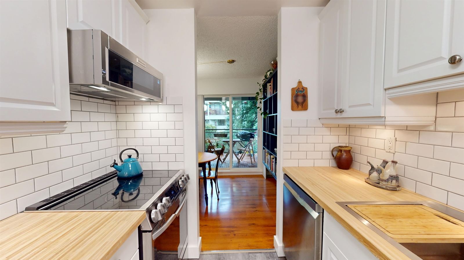 Listing Image 10