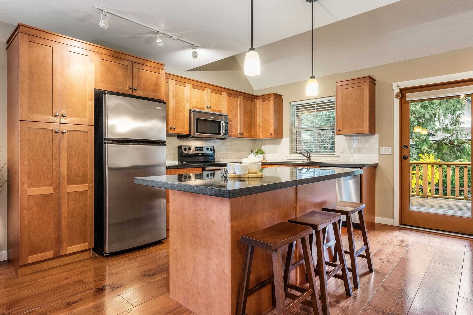 Listing Image 13
