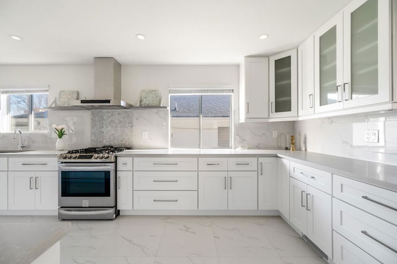 1365 27th Avenue E, Vancouver, British Columbia