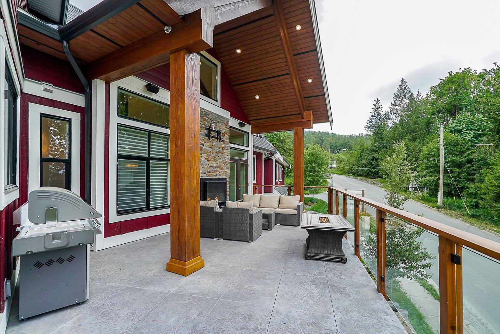 Listing Image 11