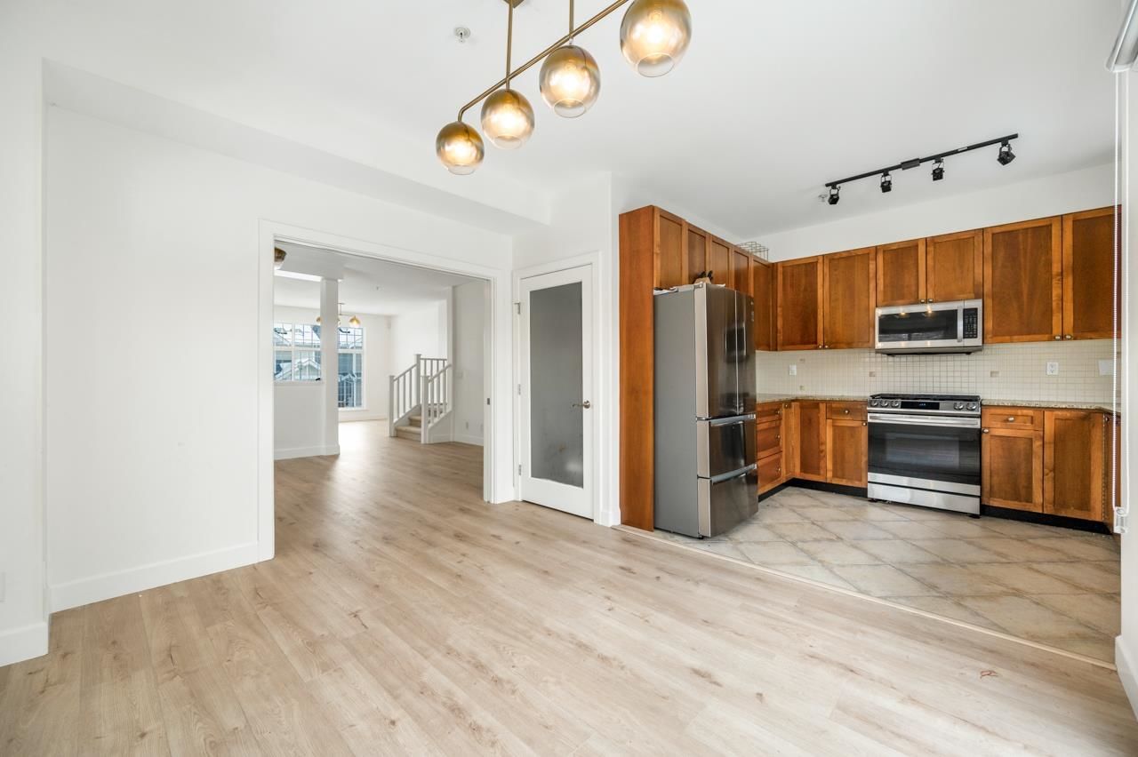 Listing Image 18