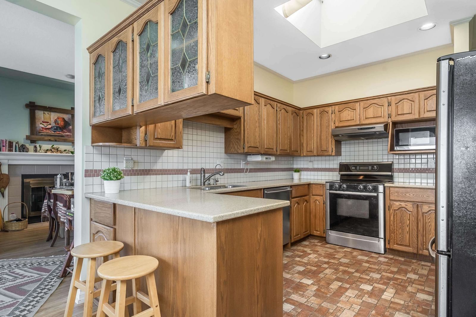 Listing Image 11