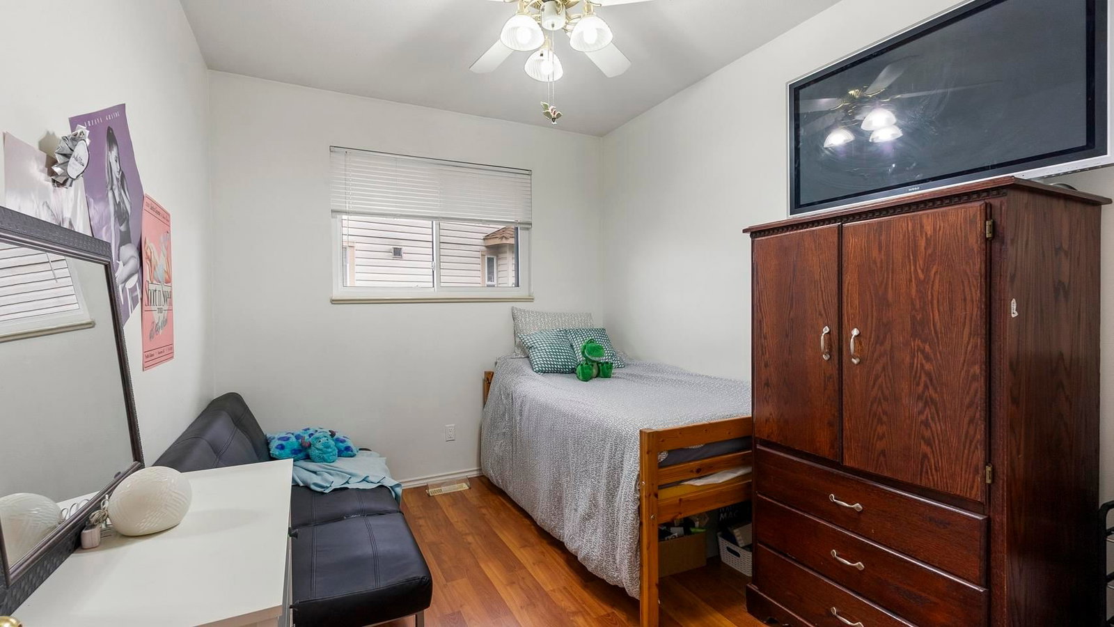 Listing Image 23