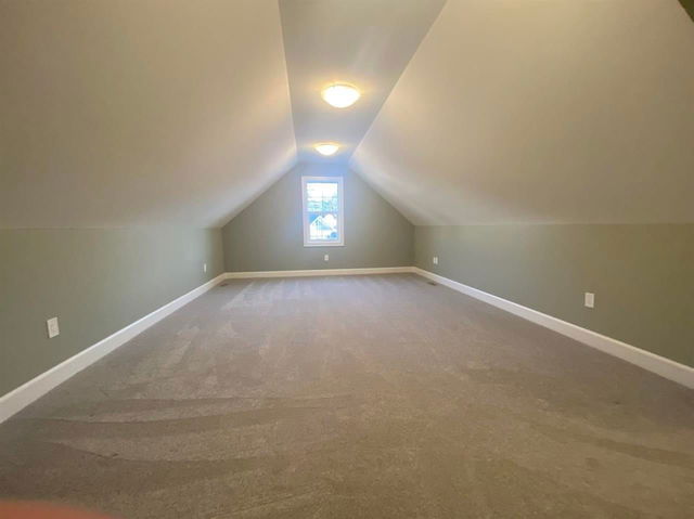 1945 Peregrine Place