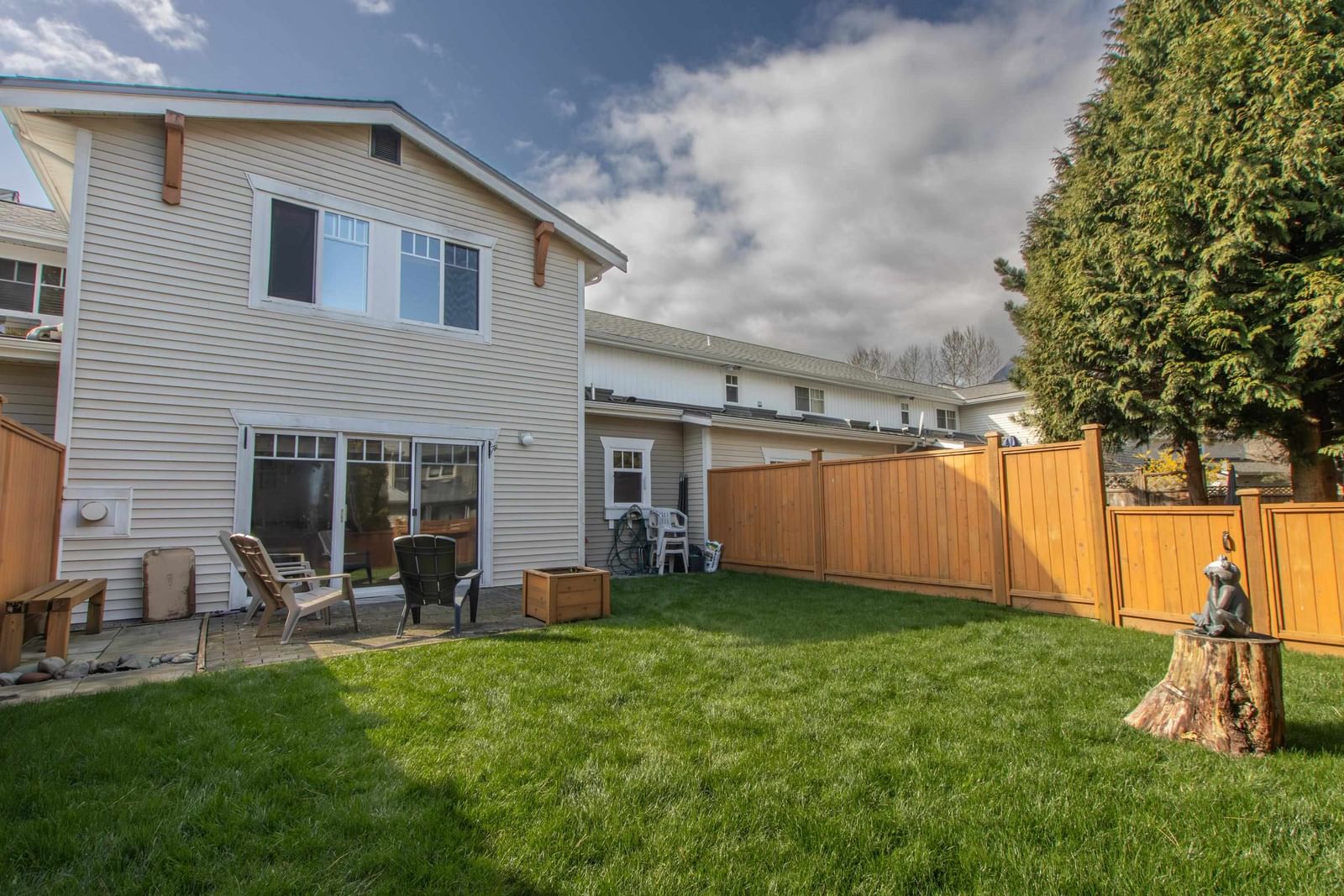 Listing Image 18