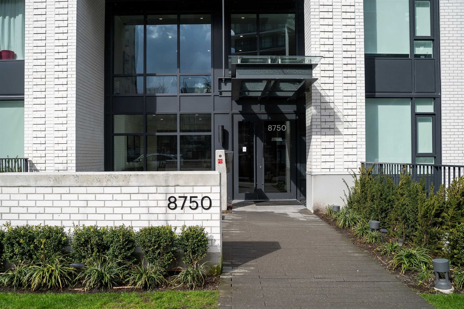 Listing Image 32