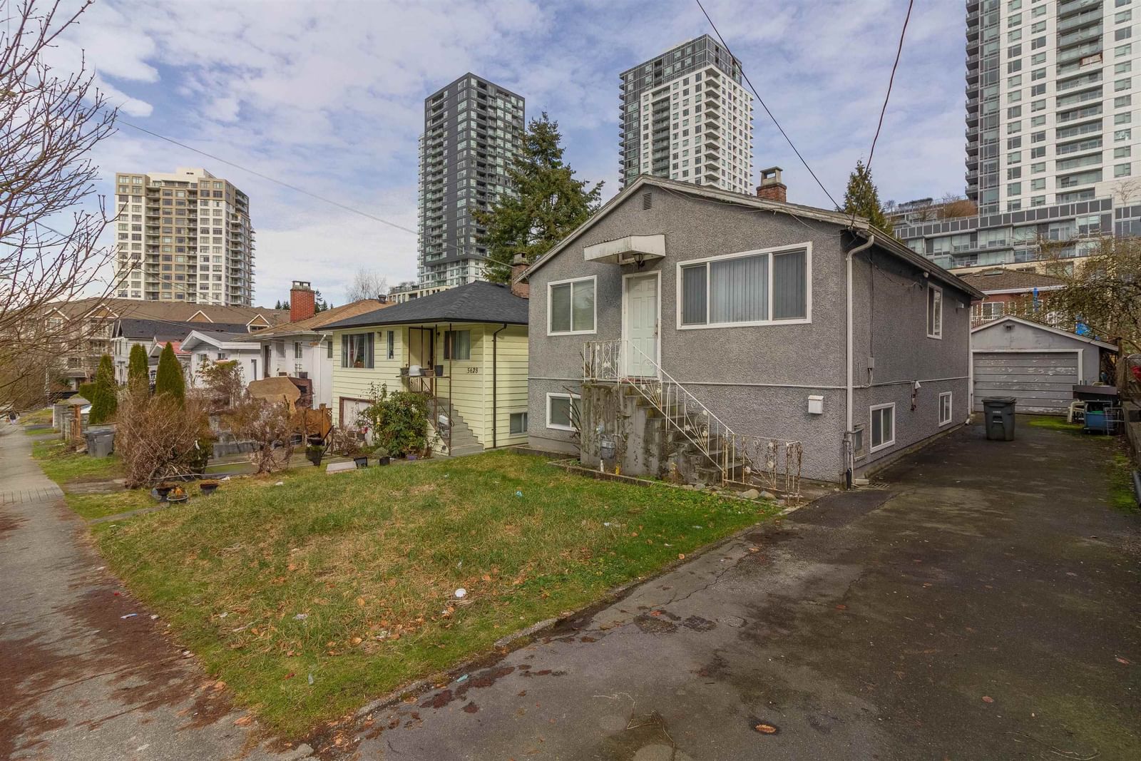 Listing Image 1