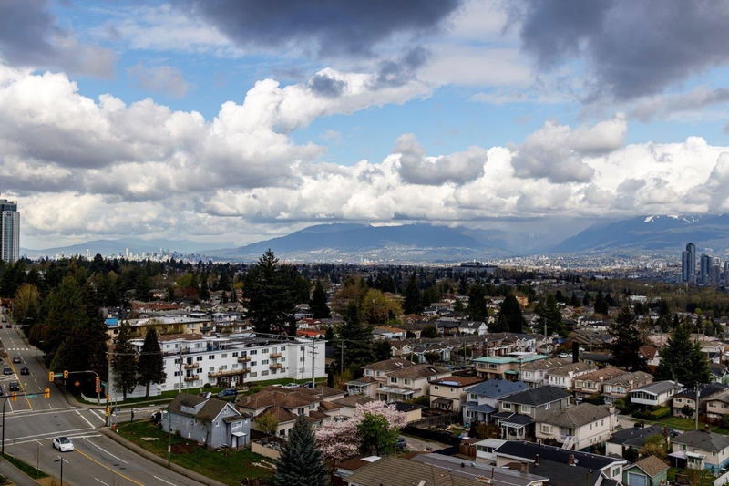 6070 Mcmurray Avenue #1204, Burnaby, British Columbia