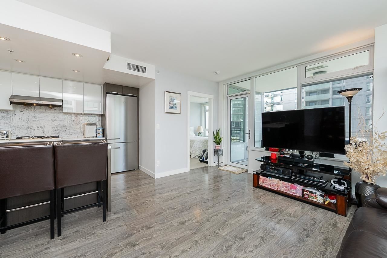 Listing Image 15