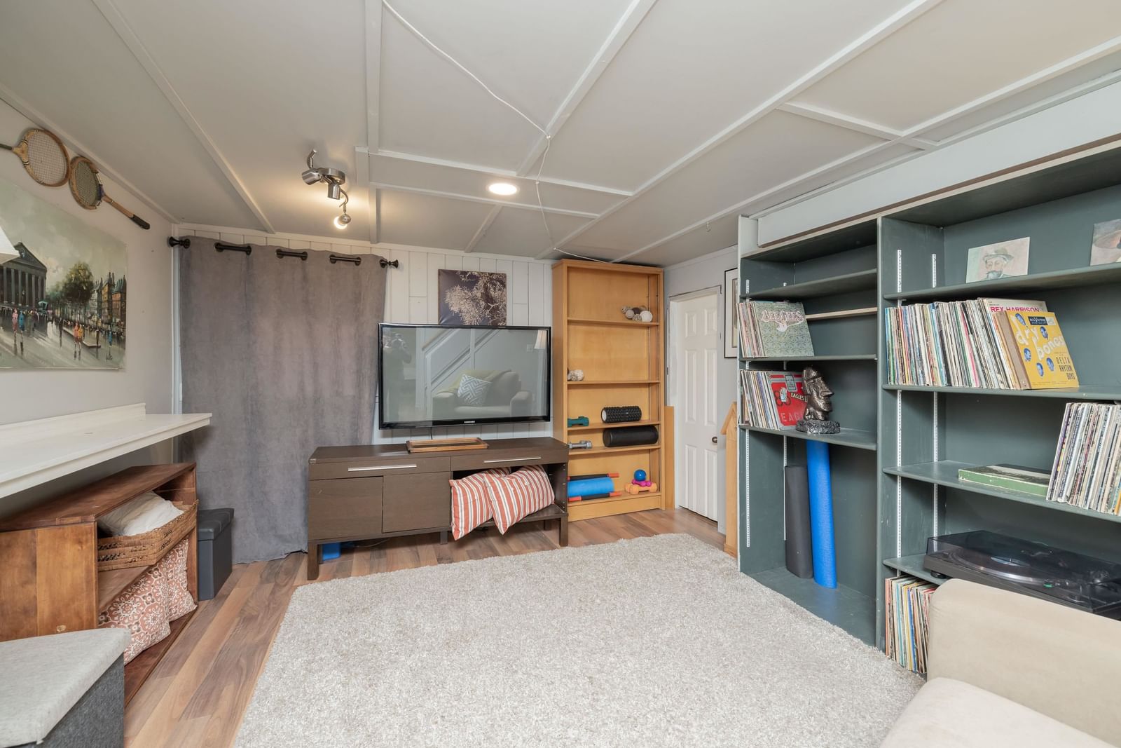 Listing Image 22