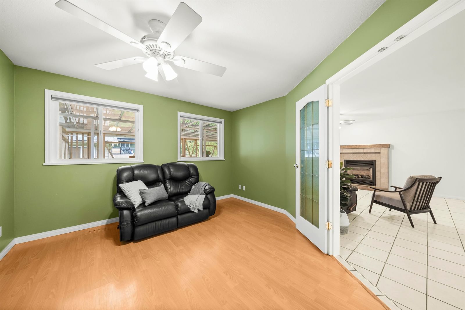 Listing Image 17
