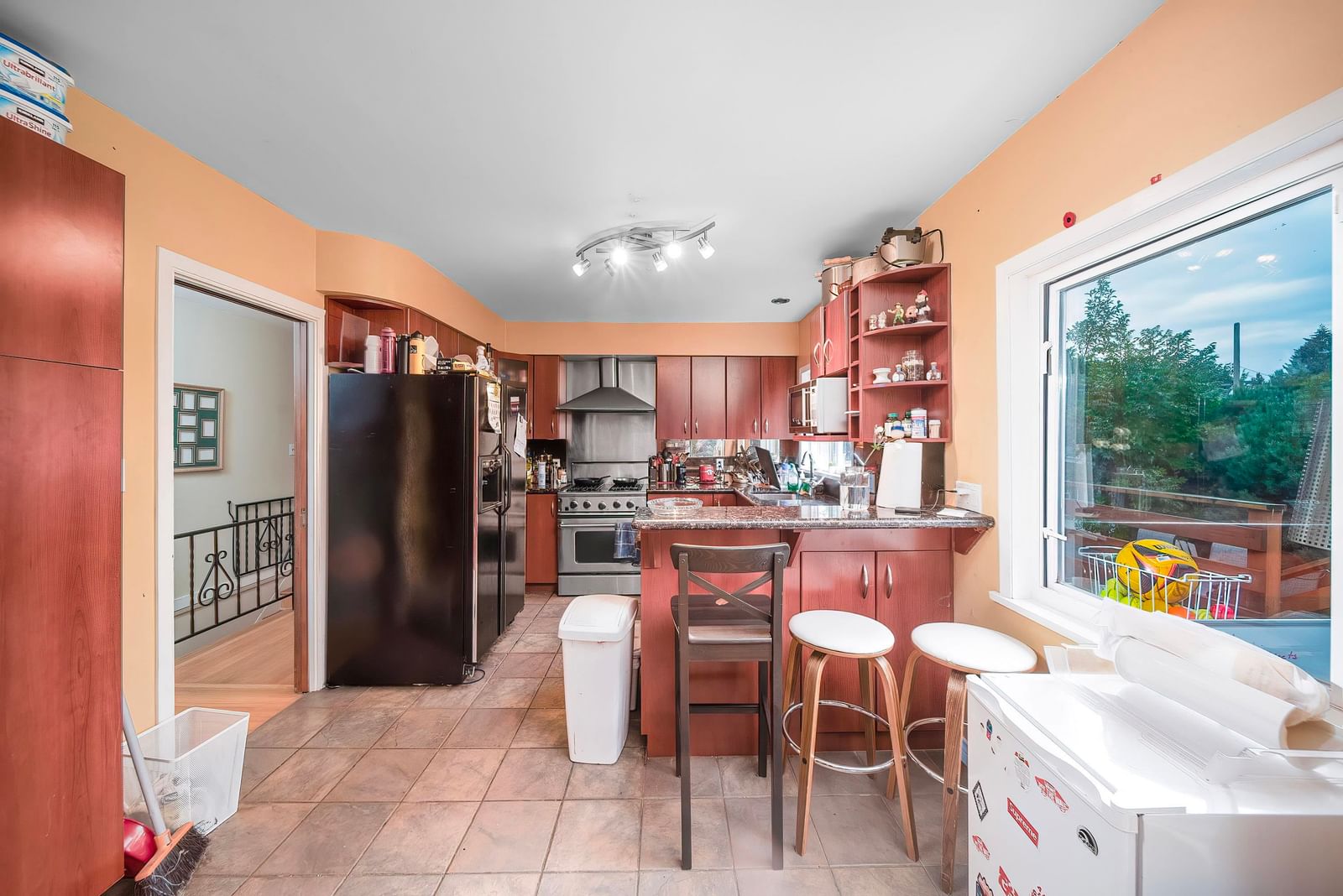 Listing Image 22