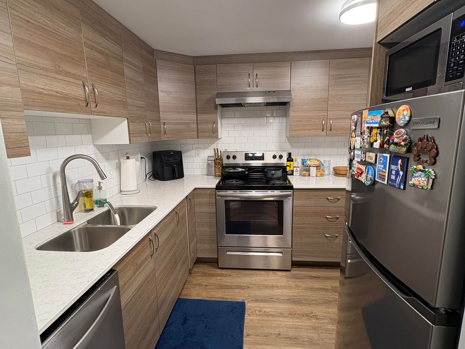 Listing Image 16