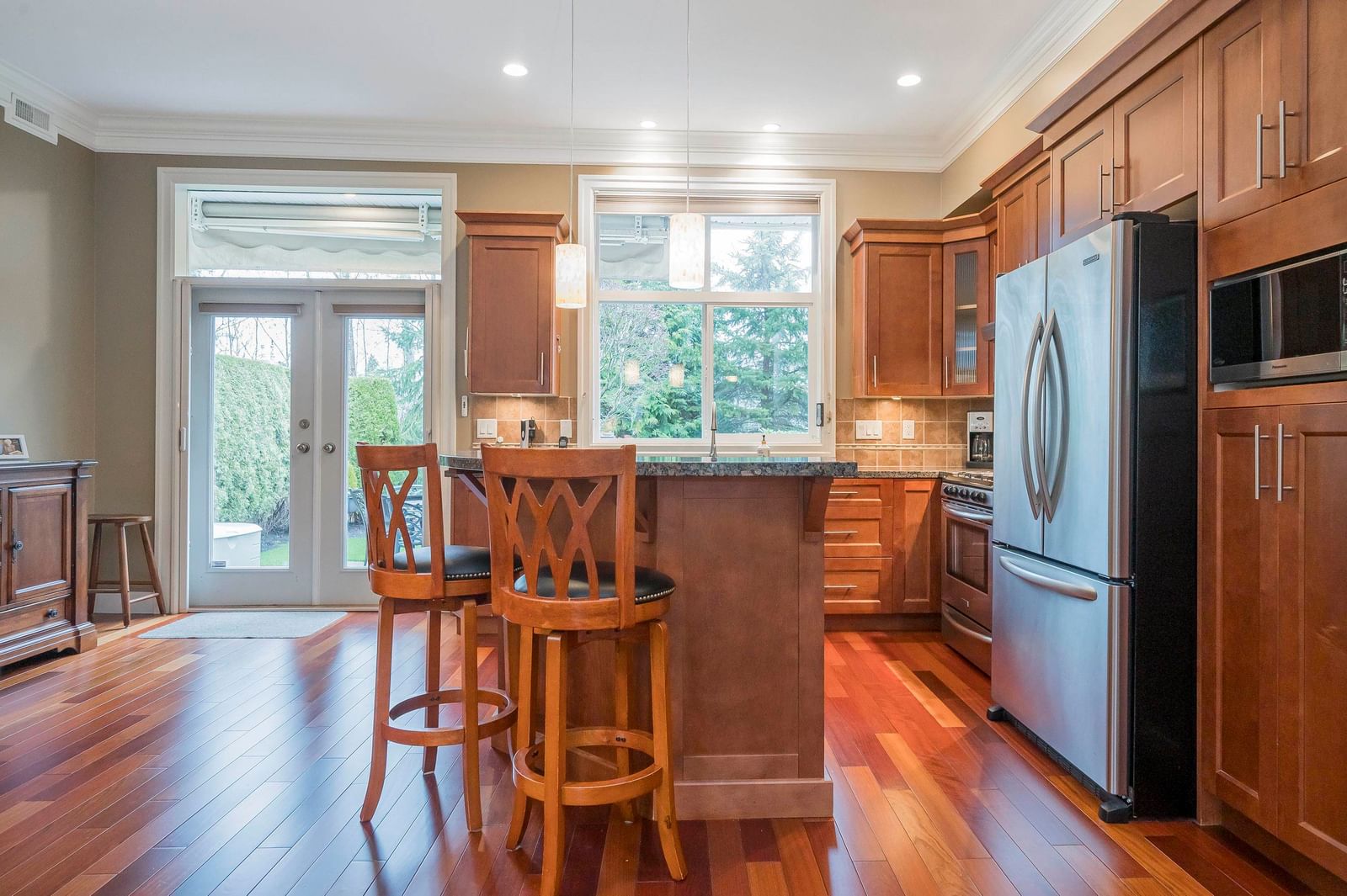 Listing Image 12