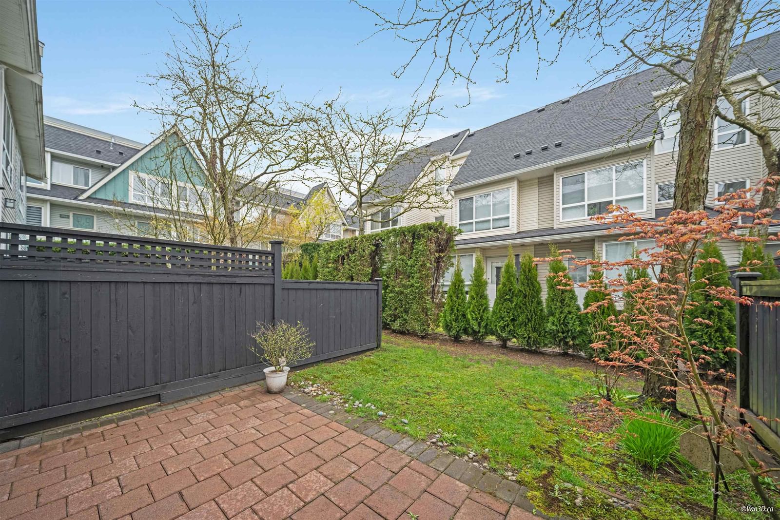 Listing Image 12