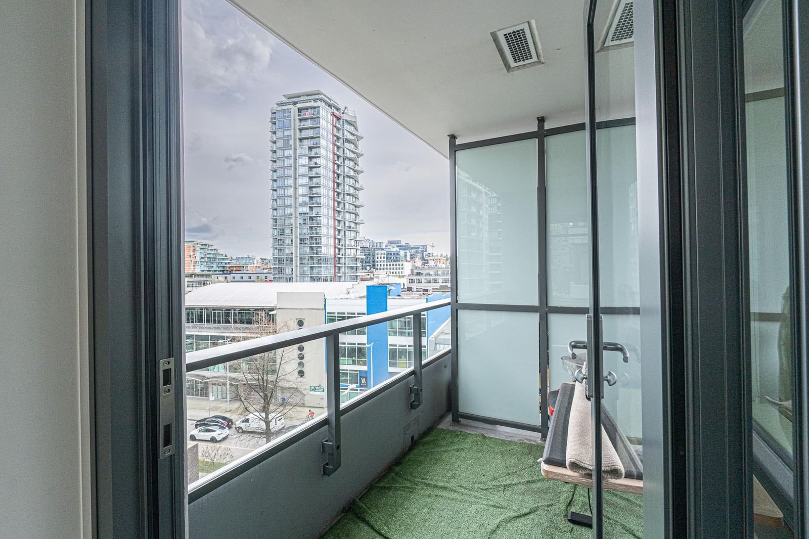 Listing Image 20