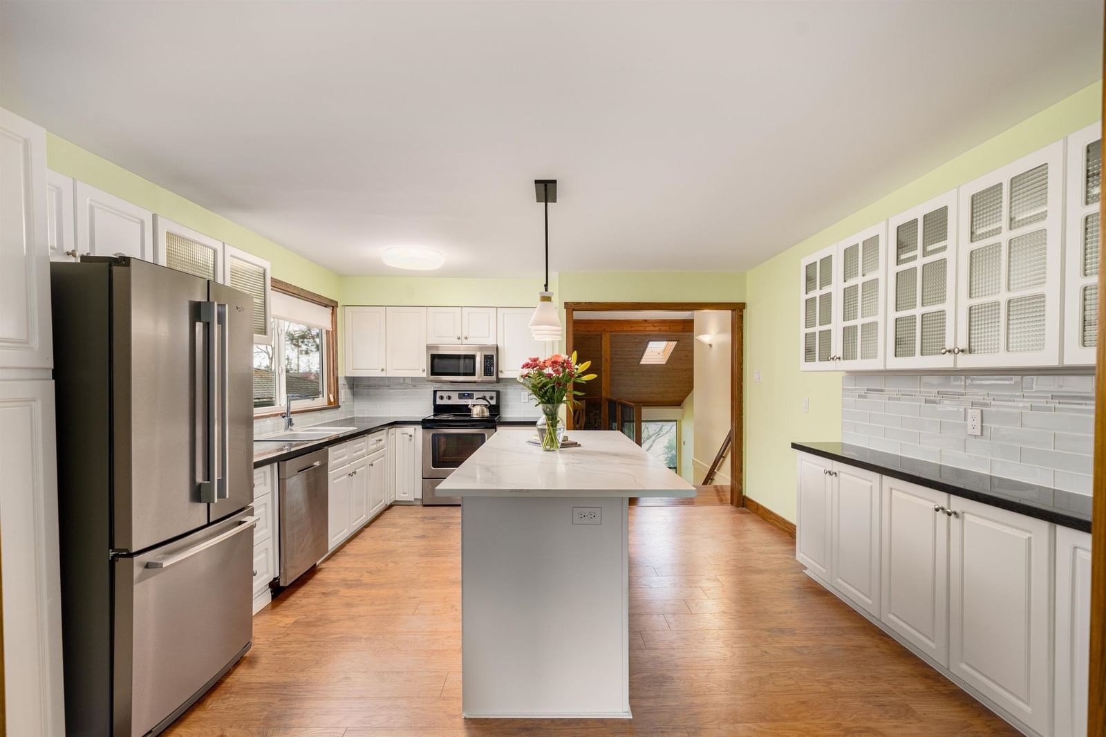 Listing Image 14