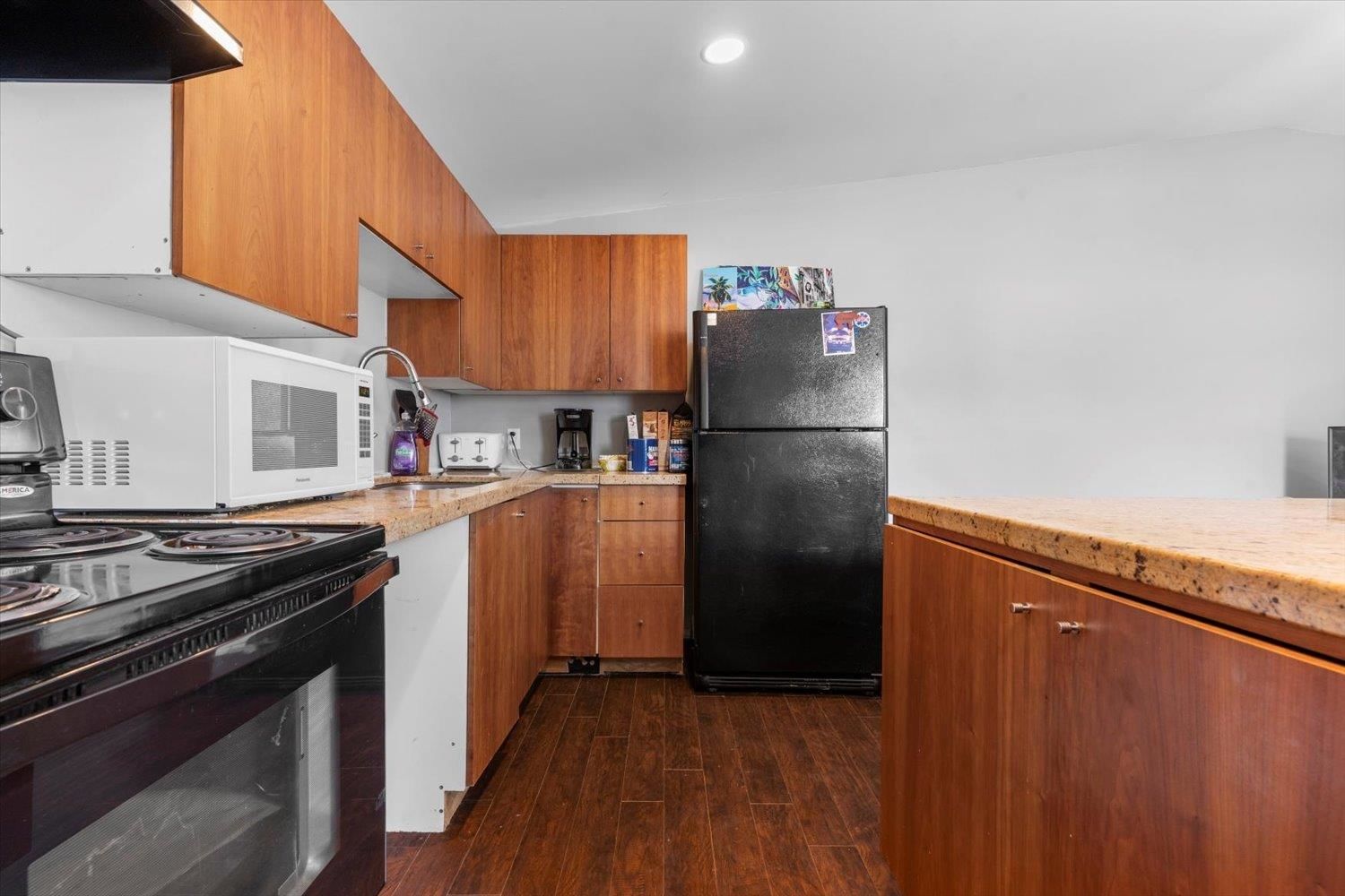 Listing Image 33