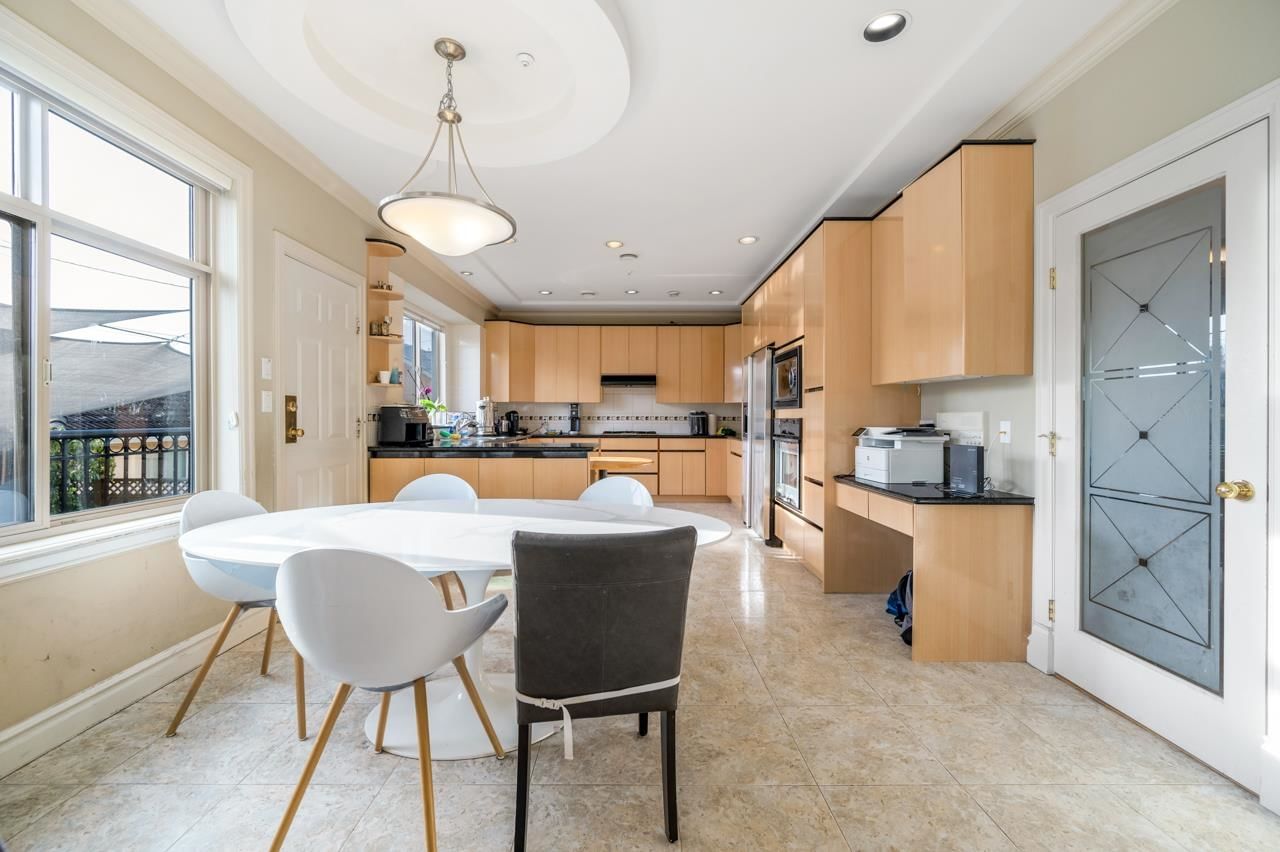 Listing Image 10