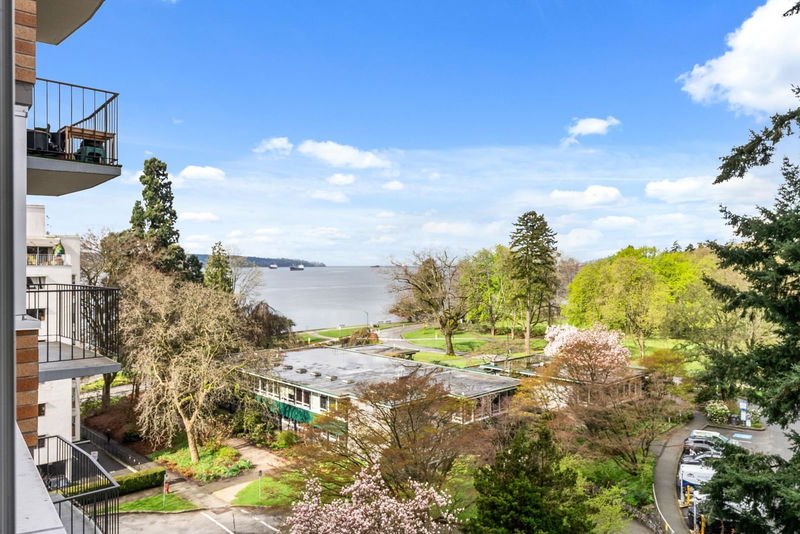 2055 Pendrell Street #805, Vancouver, British Columbia