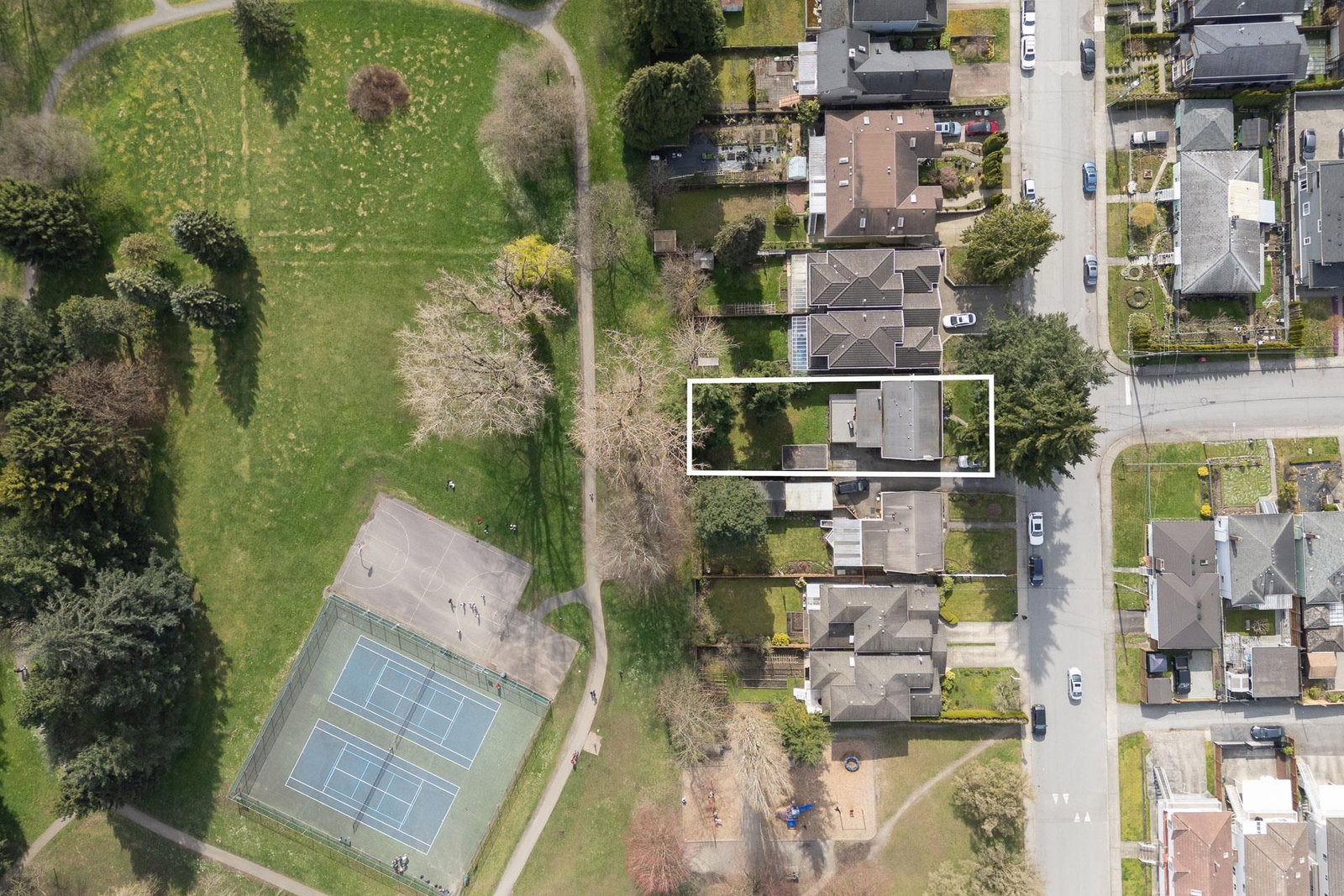 Listing Image 4