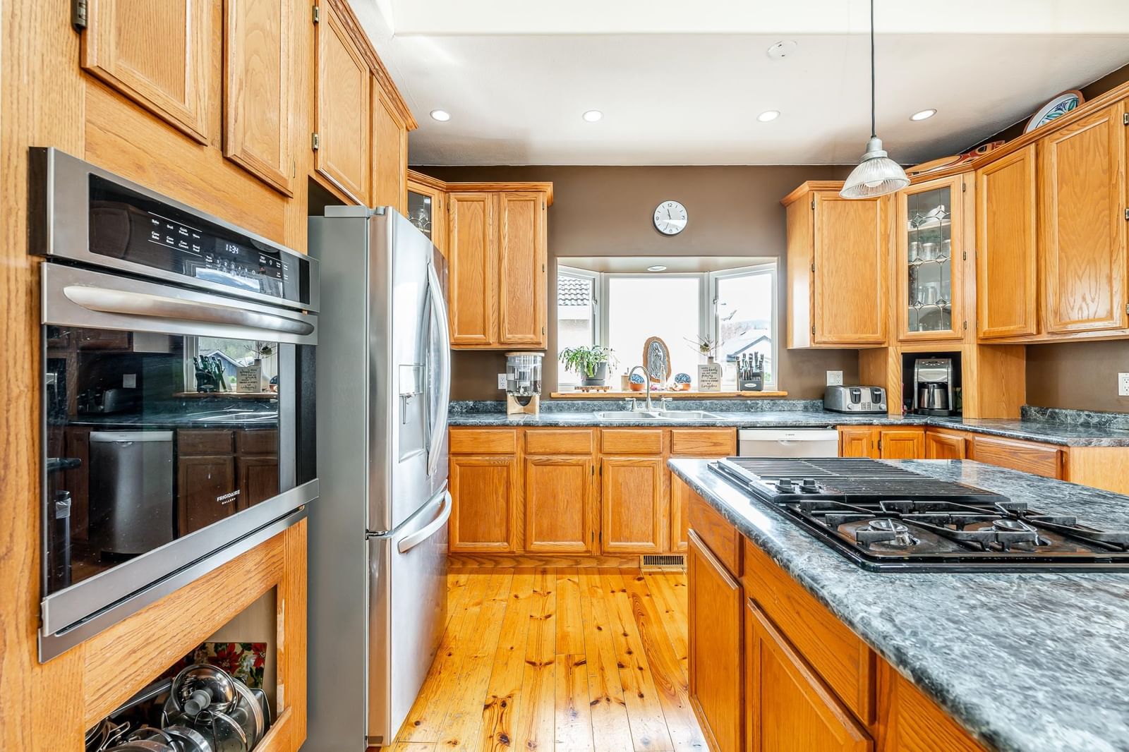 Listing Image 13