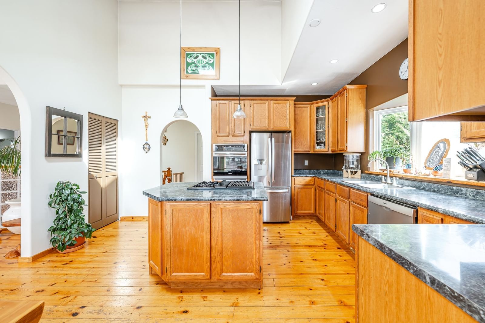 Listing Image 15