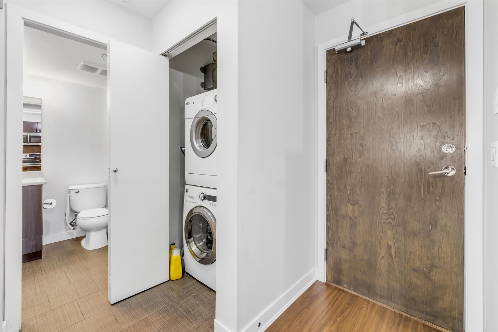 Listing Image 18