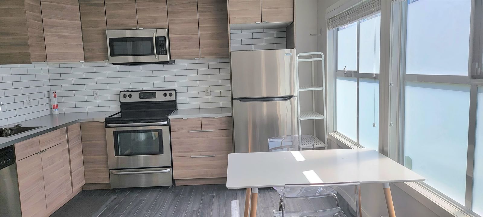 Listing Image 18