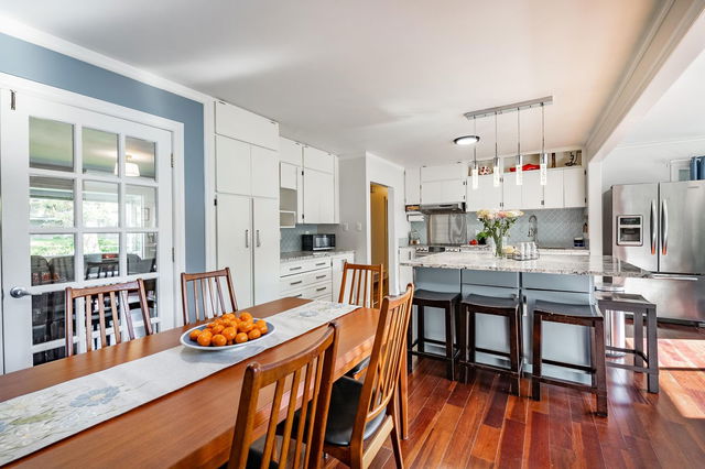3163 Tennyson Crescent