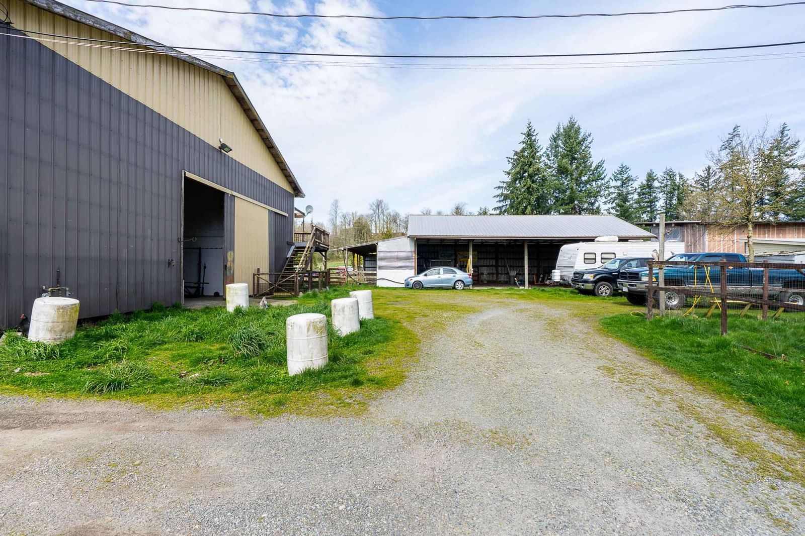 Listing Image 10