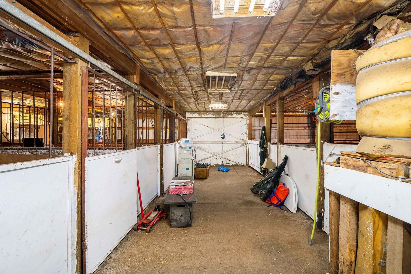 Listing Image 11