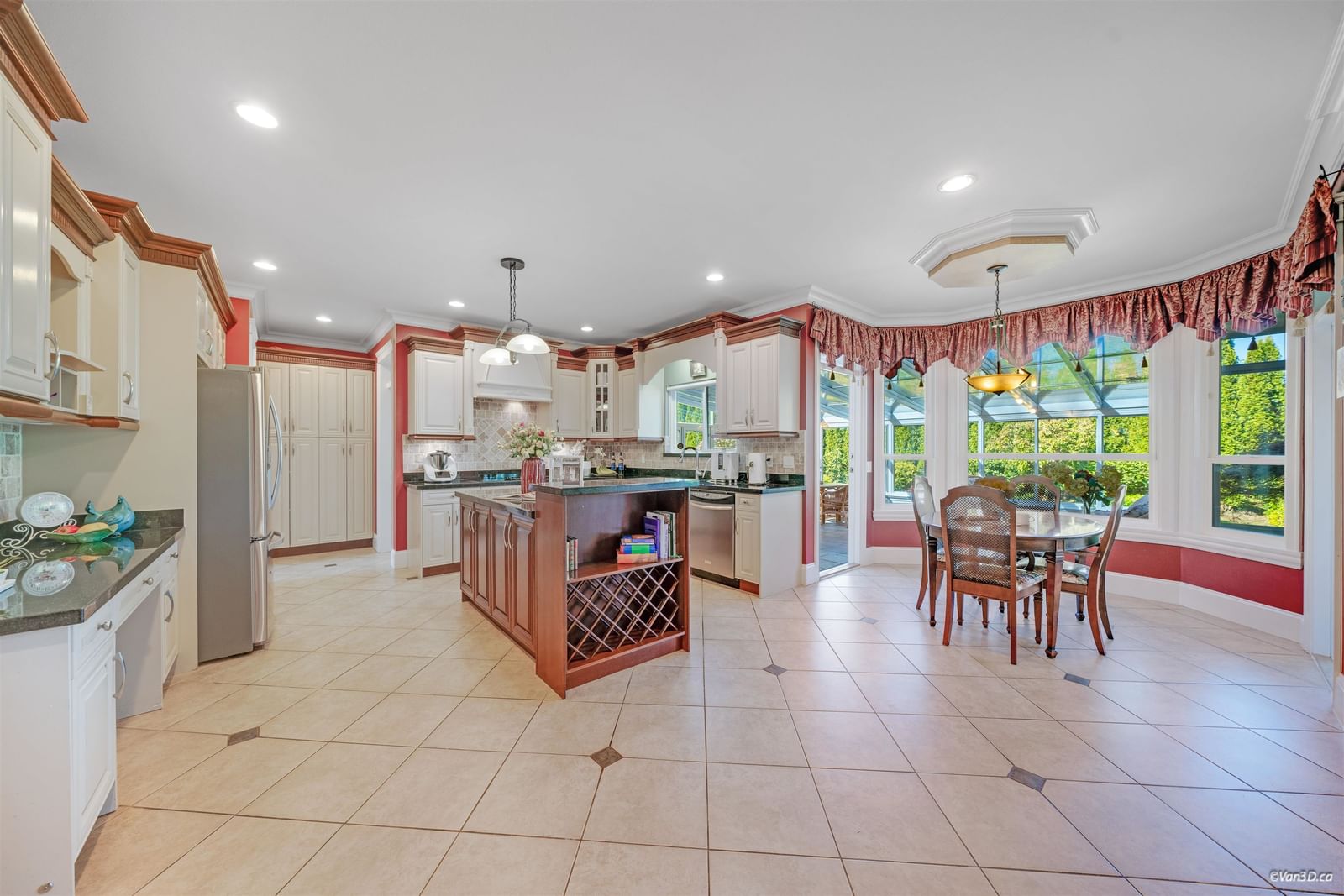 Listing Image 12