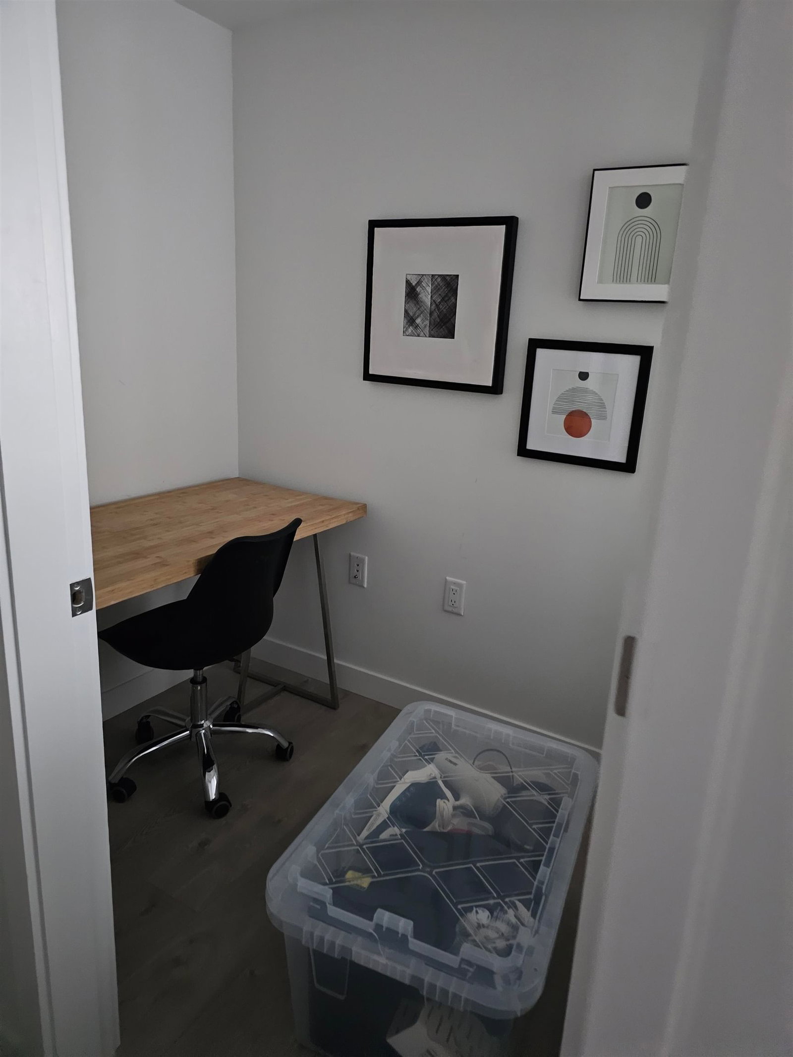 Listing Image 8