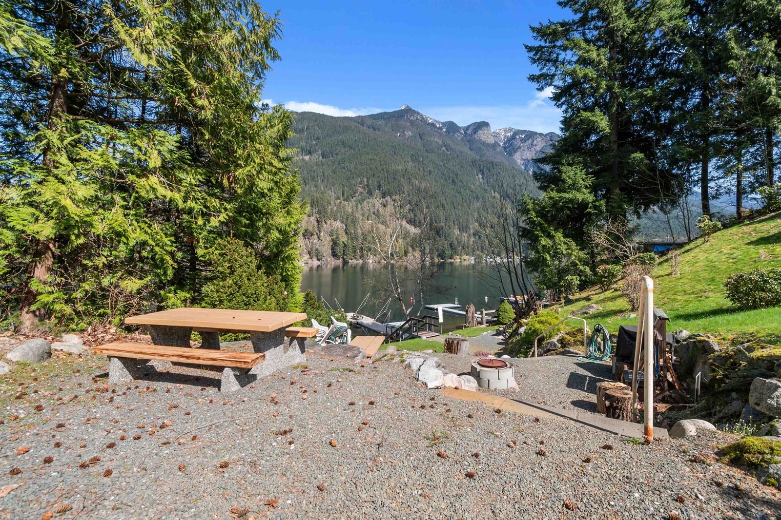 Listing Image 6