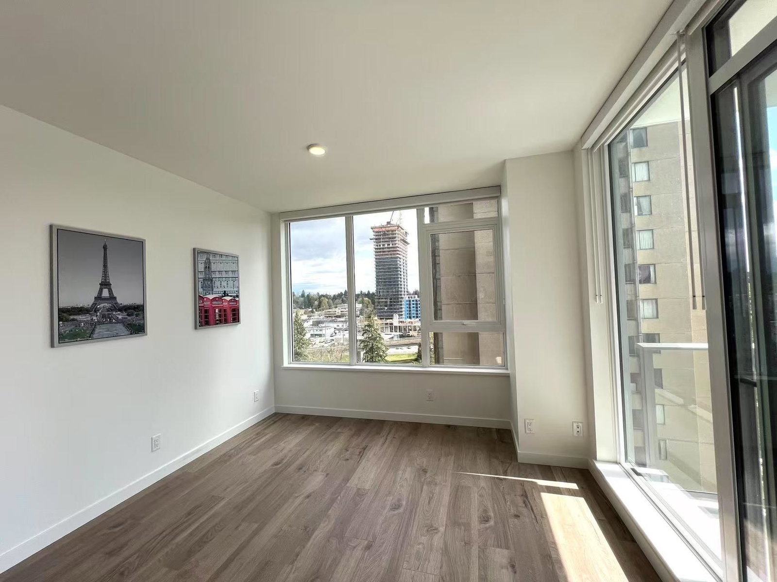 Listing Image 5