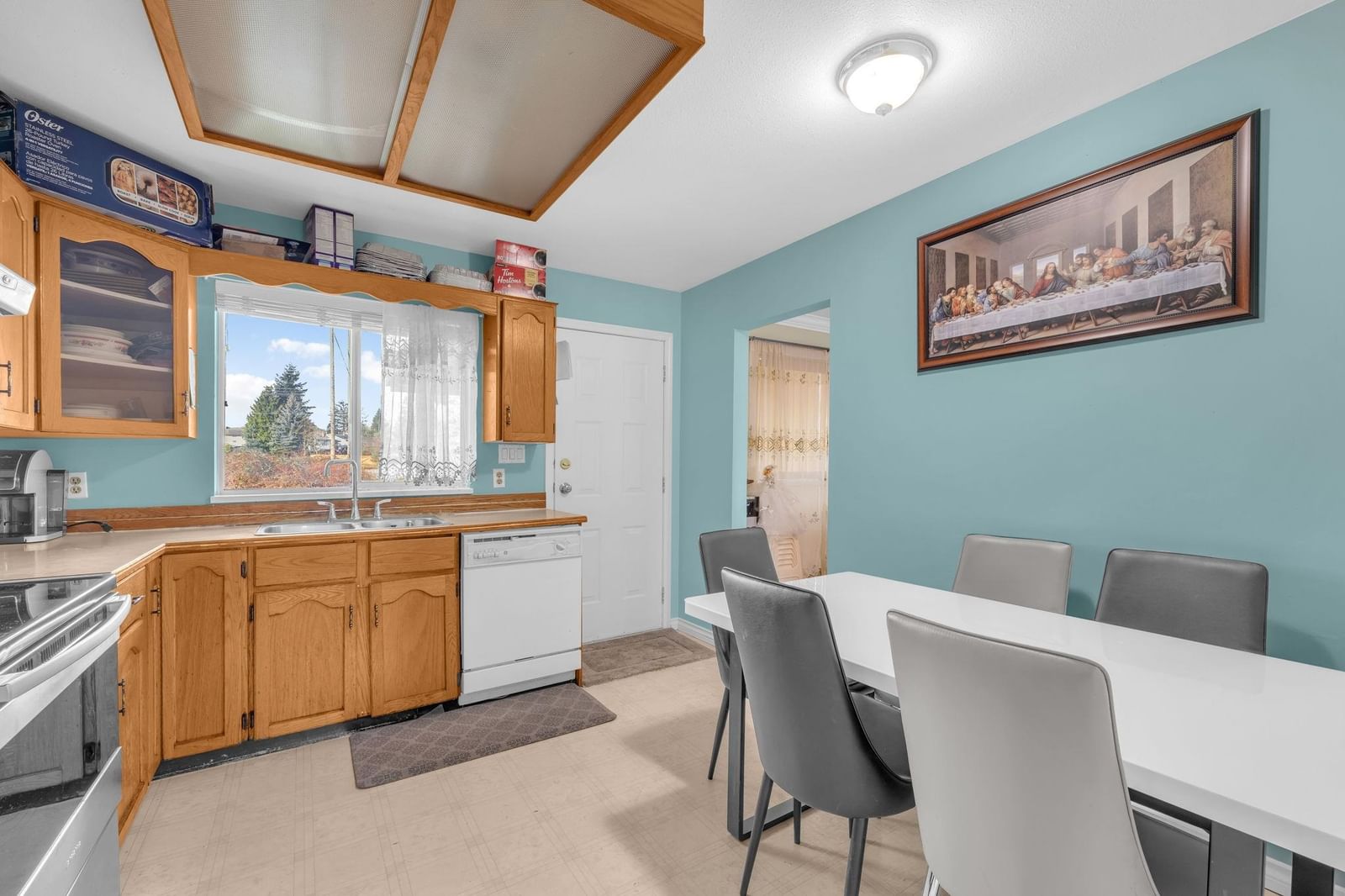 Listing Image 10
