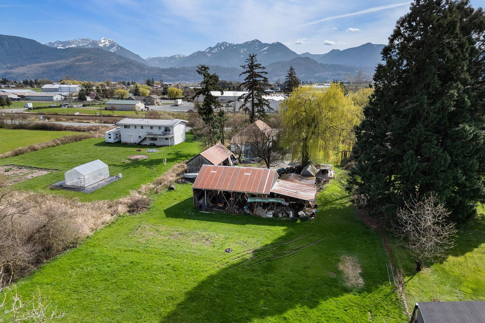 Listing Image 6