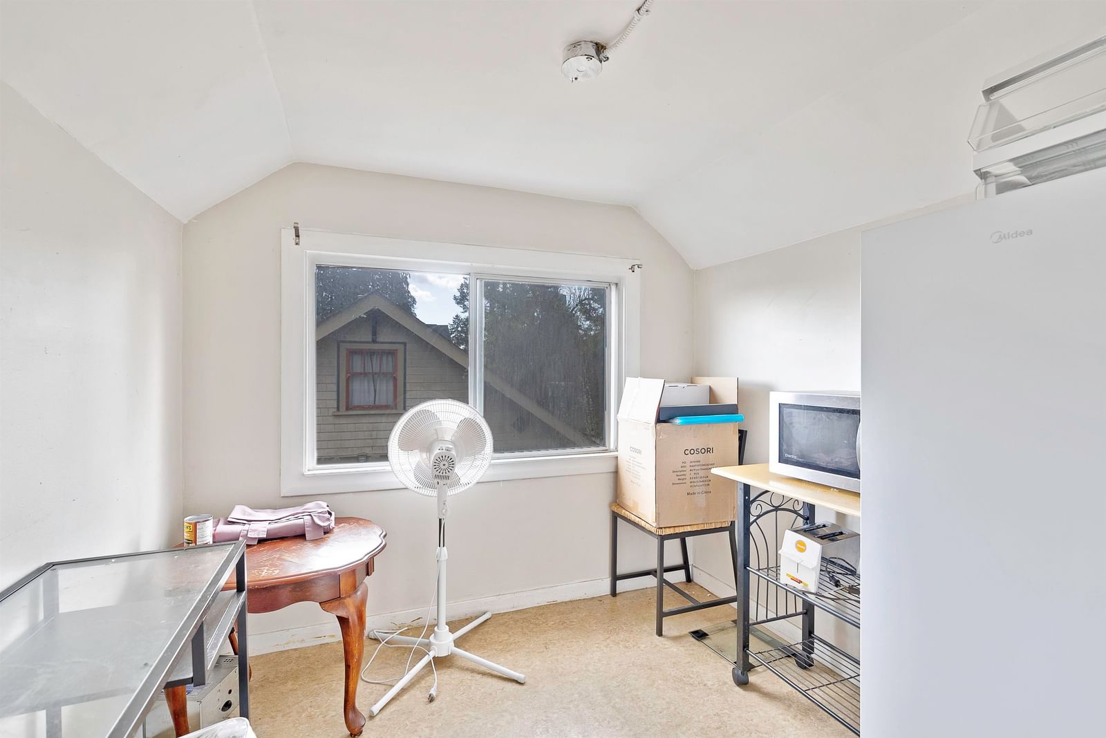 Listing Image 18