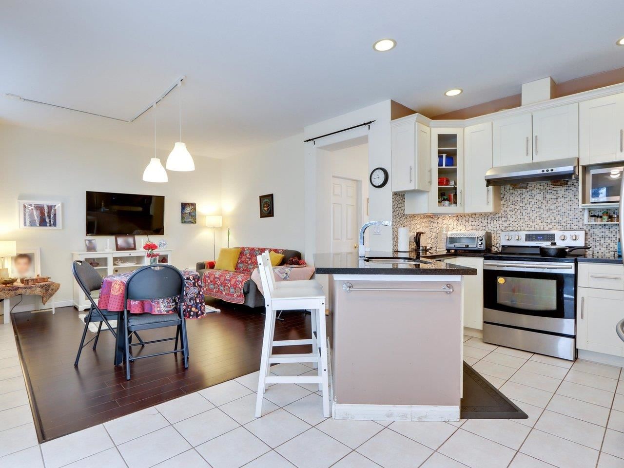 Listing Image 14