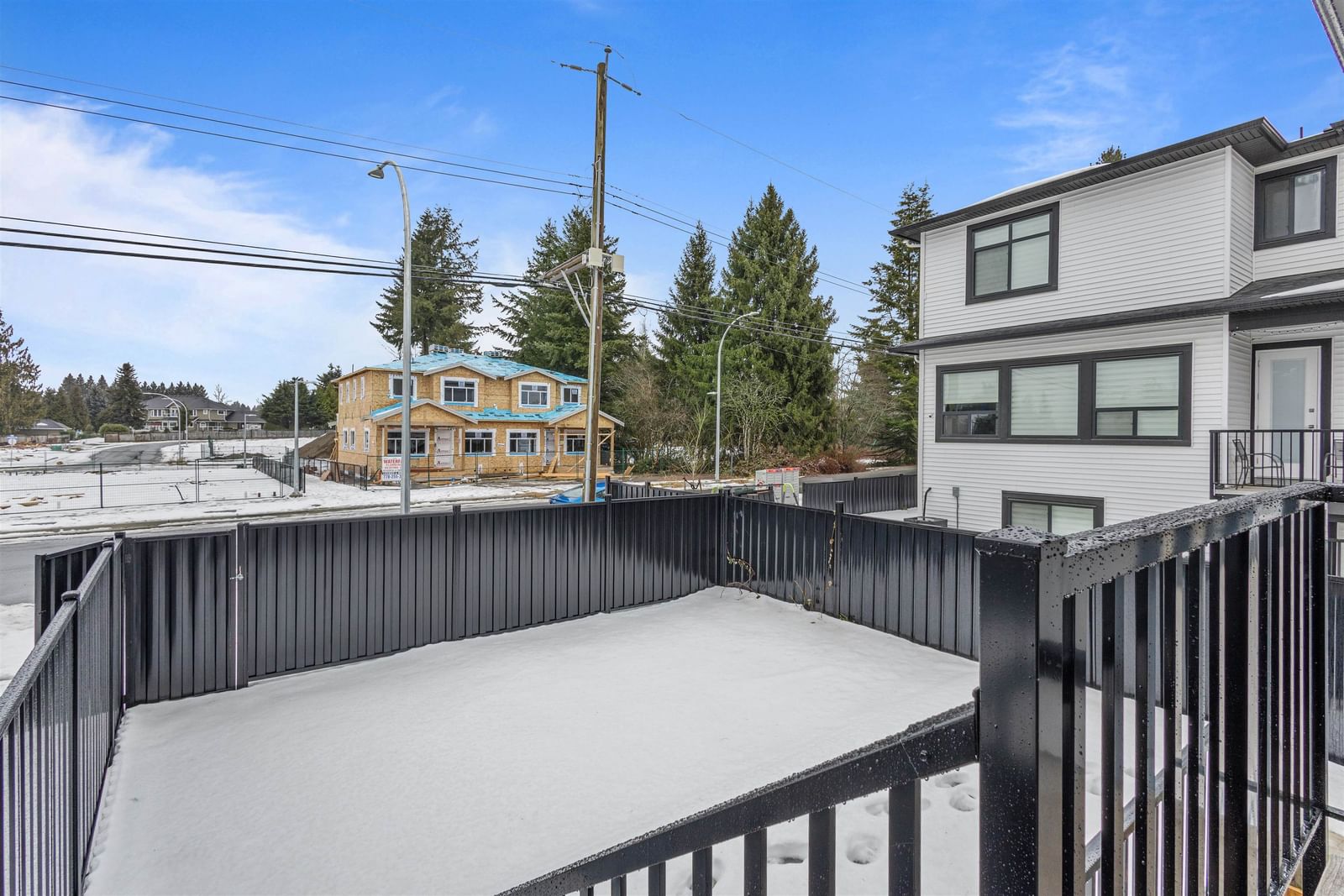 Listing Image 10