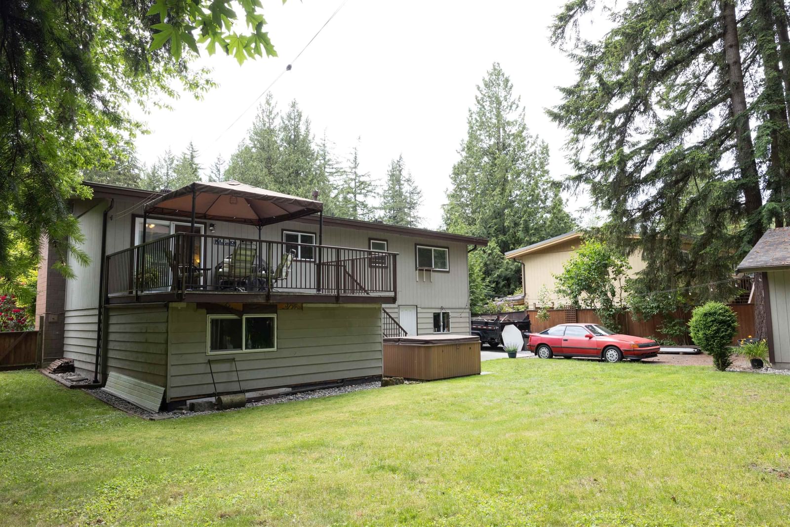 Listing Image 4