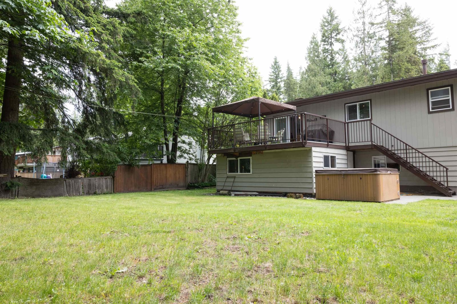 Listing Image 8