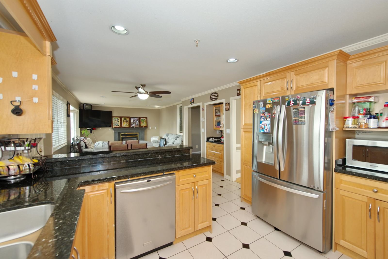 Listing Image 22