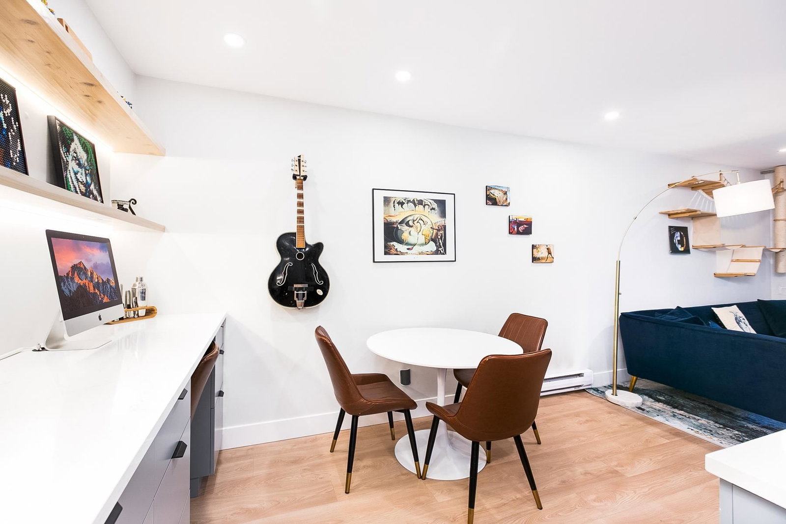Listing Image 12