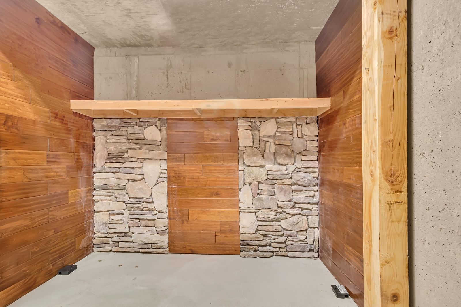 Listing Image 28